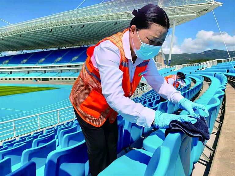 img, 用汗水保障, img