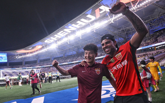 迷为他打抱, 膝盖手术后