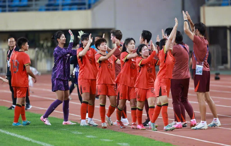 在E组, 杯正赛的资, YRp 在E组, 杯正赛的资, YRp