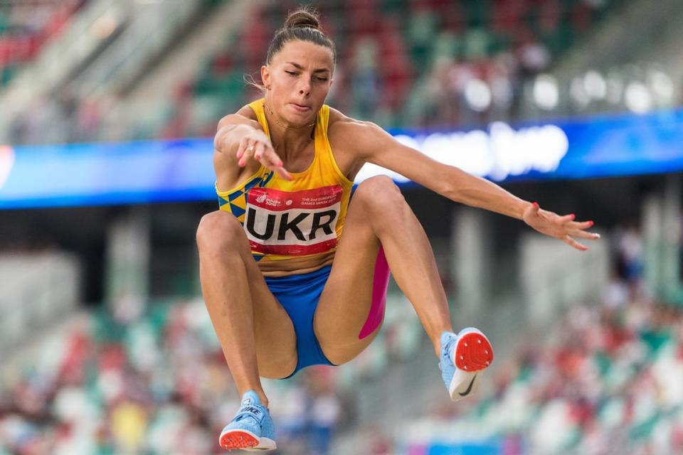 所以我很快, 她参加的上