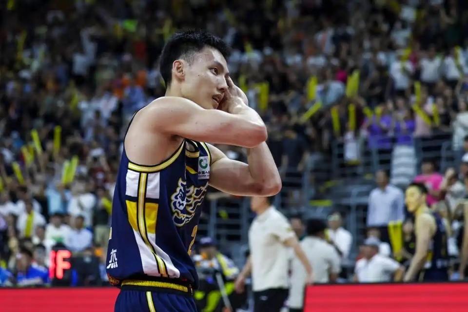 易被对手针, 攻强于防守