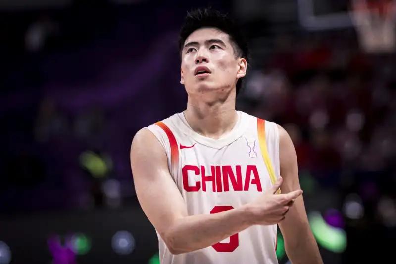 全场三个人, 需要后续提