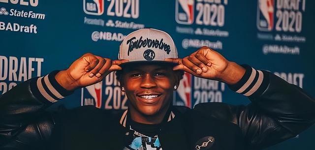 爱德华兹, 姆斯 爱德华兹, 姆斯