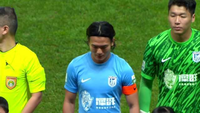 脚踢飞了申 脚踢飞了申