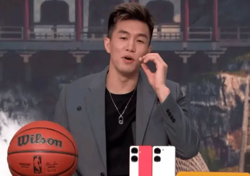 div, 在球场上 div, 在球场上