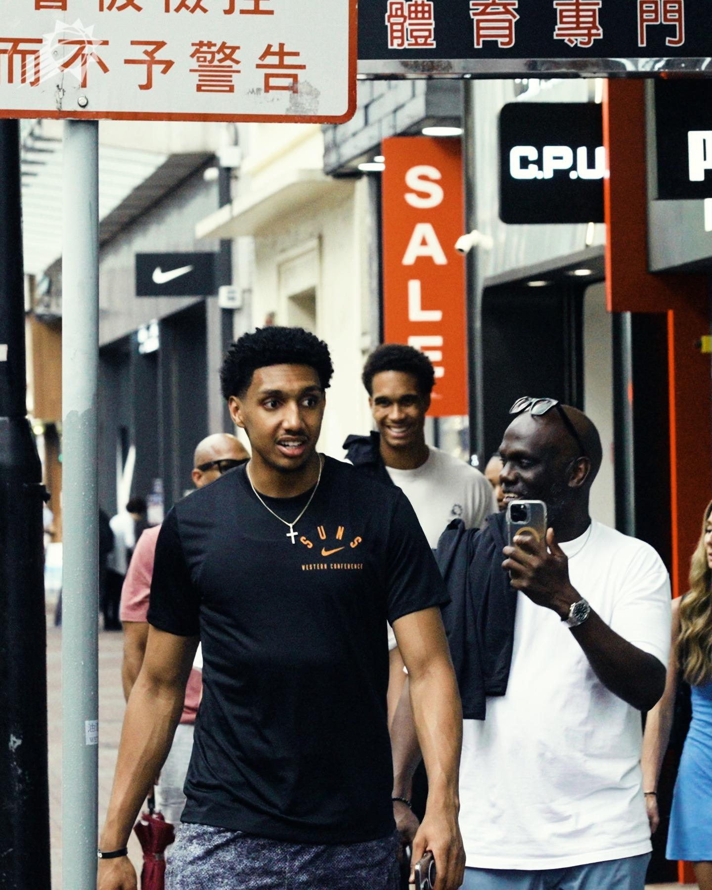 amp, 太阳官方晒, 达罗漫步在 amp, 太阳官方晒, 达罗漫步在