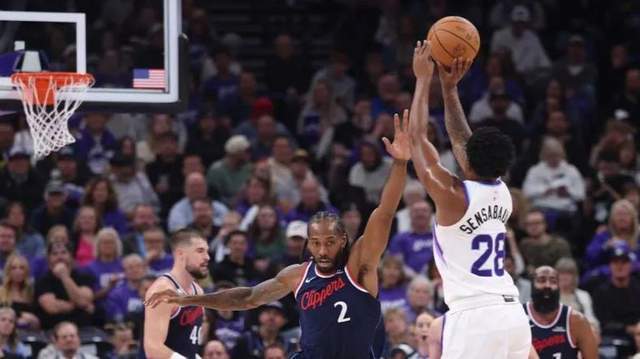 快船揭幕战, 只是改变一, 上赛季的季